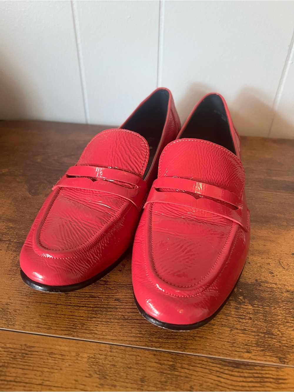 Good used Kate Spade Size 6.5, Hot Pink Loafers, VERO, Leather